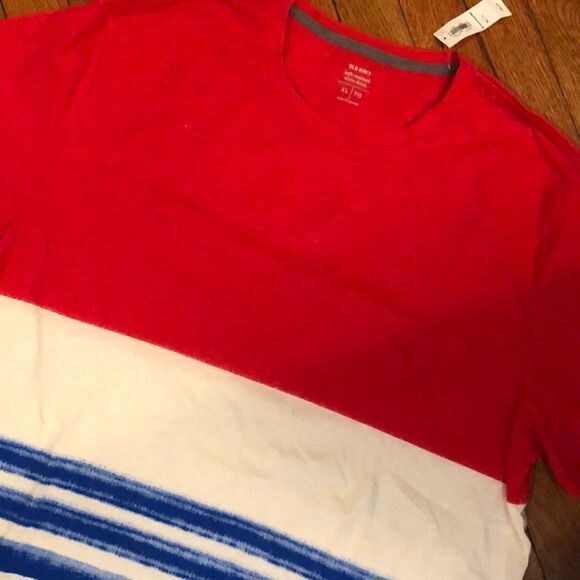 Old navy T red white and blue - Picture 2 of 4